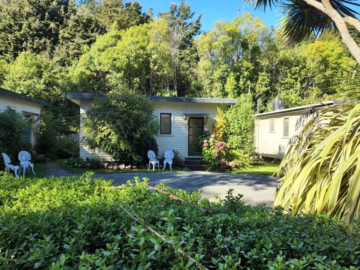 Possum Lodge Manapouri Eksteriør billede