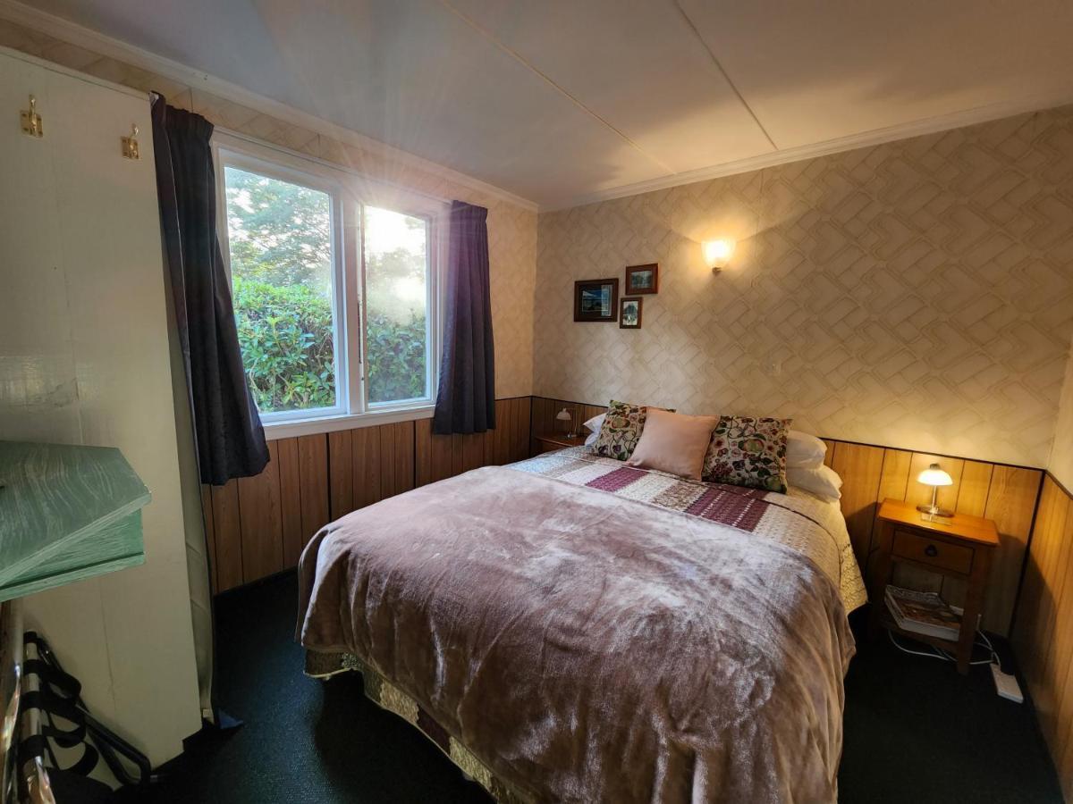 Possum Lodge Manapouri Eksteriør billede