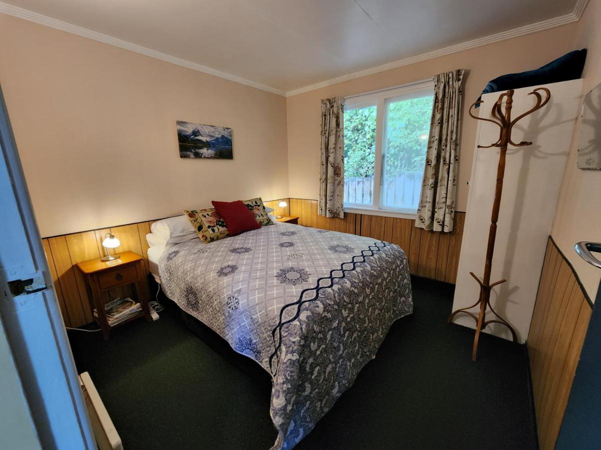 Possum Lodge Manapouri Eksteriør billede