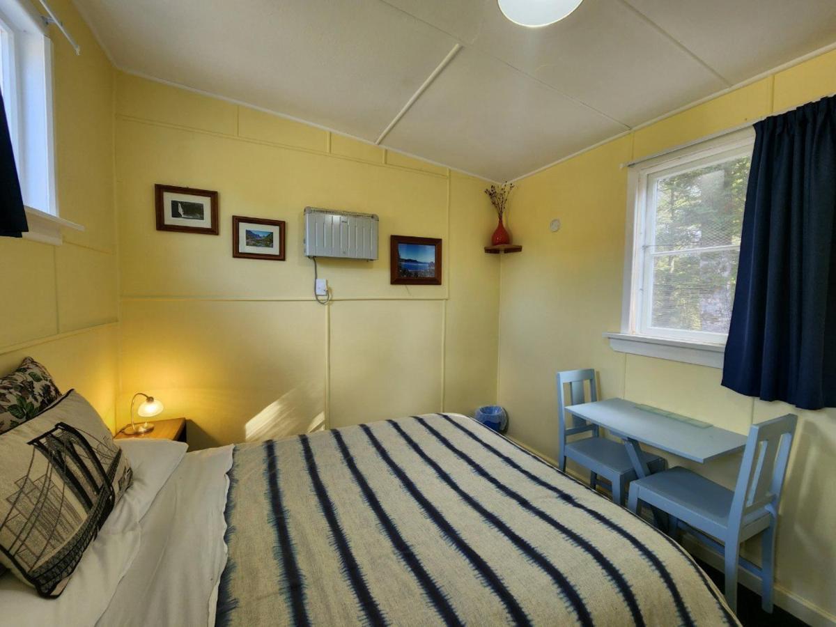 Possum Lodge Manapouri Eksteriør billede