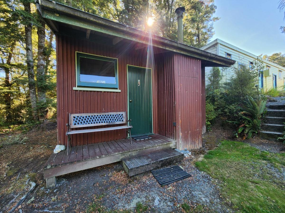 Possum Lodge Manapouri Eksteriør billede