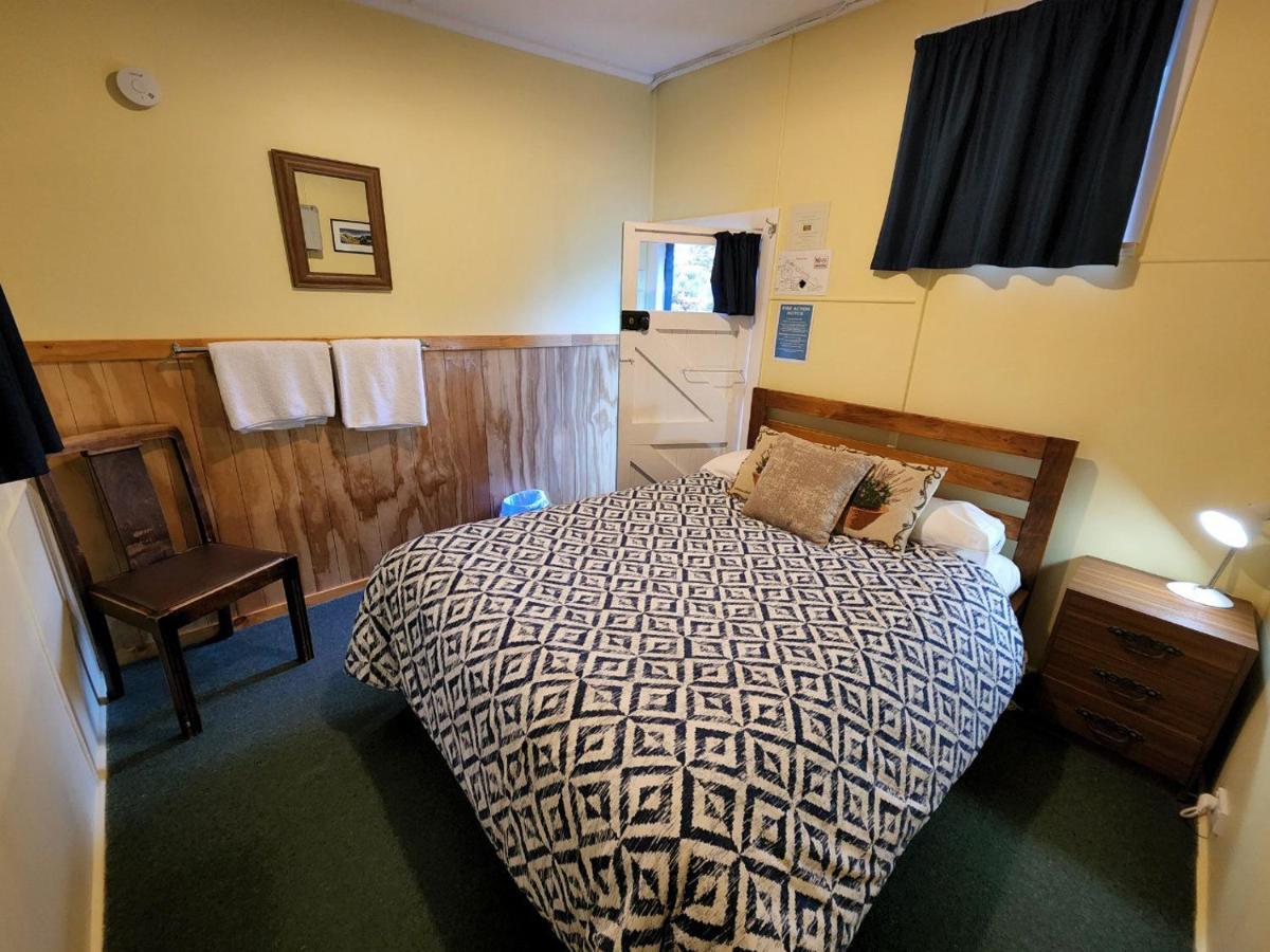 Possum Lodge Manapouri Eksteriør billede